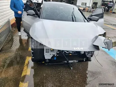 Photo 1 of 10: 2025 Kia EV6 — Korean insurance auction