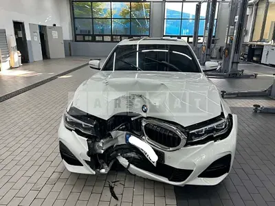 Photo 1 of 30: 2021 BMW 320i, VIN WBA5X5104MFL14649 — Korean insurance auction