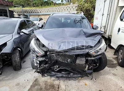 Photo 1 of 22: 2016 Hyundai Tucson, VIN KMHJ3815GGU120576 — Korean insurance auction
