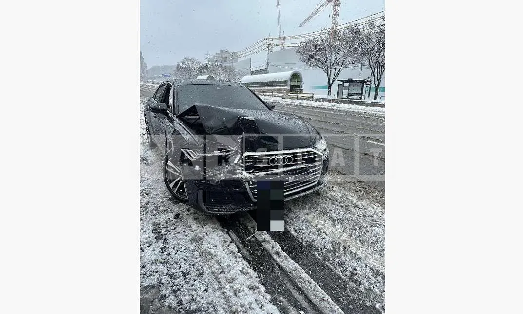 Photo 2 of 18: 2023 Audi A6 45 TFSI quattro — Korean insurance auction