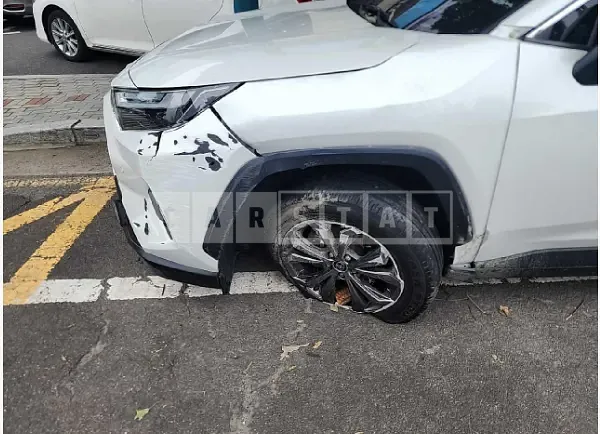 Photo 2 of 15: 2023 Toyota RAV4 Hybrid AWD — Korean insurance auction