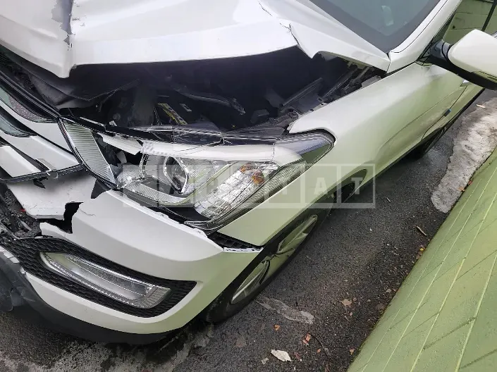 Photo 2 of 11: 2015 Hyundai Santa Fe DM 2.0 (7 Seater), VIN KMHSW81UBFU480880 — Korean insurance auction