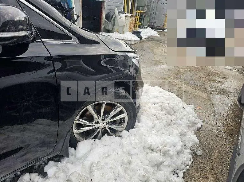 Photo 2 of 20: 2018 Kia Carnival Gasoline — Korean insurance auction