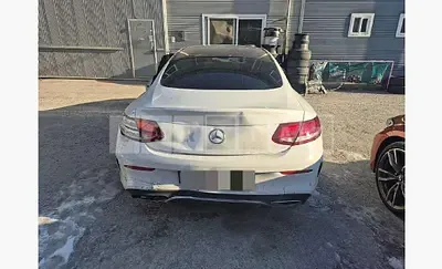 Photo 1 of 28: 2019 Mercedes-Benz C220 d 4Matic Coupe — Korean insurance auction