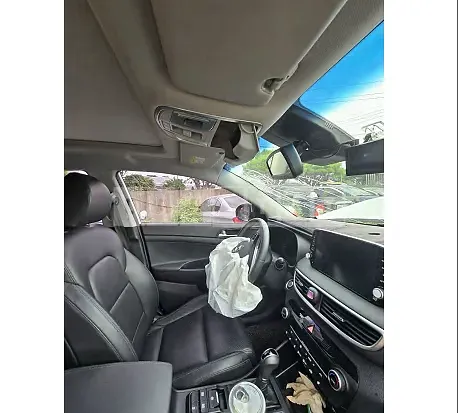 Photo 2 of 11: 2019 Hyundai Tucson — Korean insurance auction
