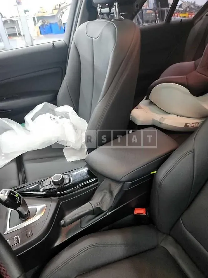 Photo 2 of 23: 2015 BMW 118d — Korean insurance auction