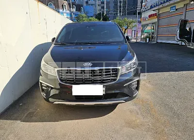 Photo 1 of 8: 2019 Kia Carnival — Korean insurance auction