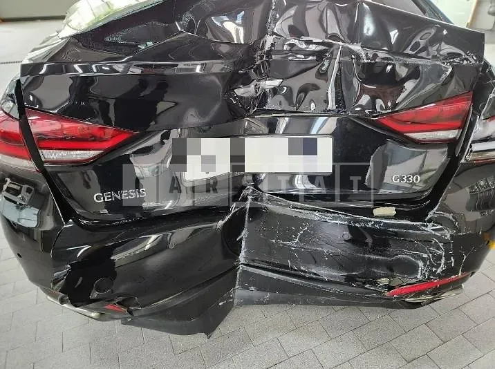 Photo 2 of 17: 2016 Genesis Dh — Korean insurance auction