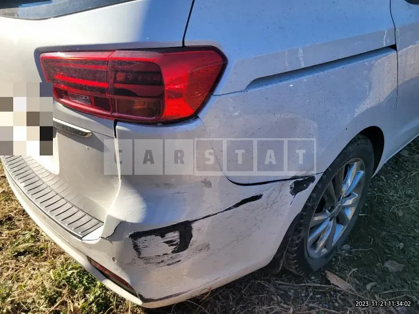 Photo 2 of 29: 2018 Kia Carnivals — Korean insurance auction