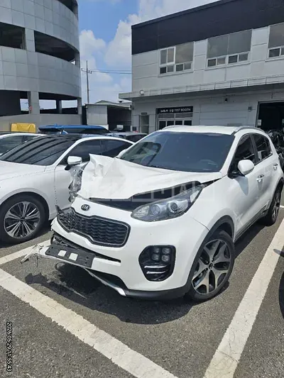 Photo 1 of 12: 2016 Kia Sportage — Korean insurance auction