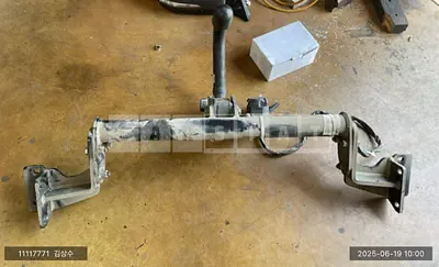 Photo 1 of 2: 2021 Hyundai Auto Parts Palisade Tow Hook, VIN KMHR381ADNU332036 — Korean insurance auction