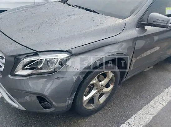 Photo 2 of 7: 2018 Mercedes-Benz GLA220 — Korean insurance auction