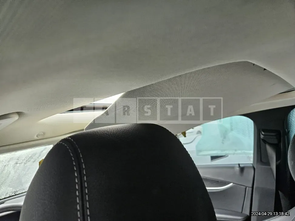 Photo 2 of 15: 2019 Mercedes-Benz E300 4Matic — Korean insurance auction