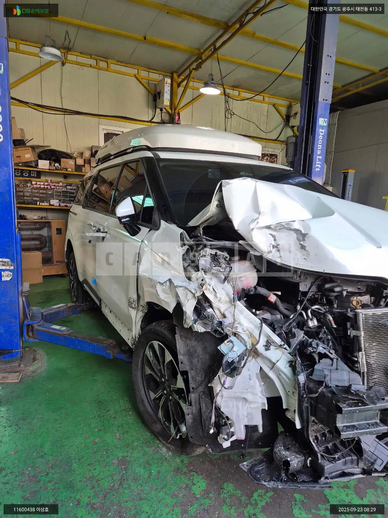 Photo 2 of 21: 2020 Kia Carnival, VIN KNANC81BBMS030521 — Korean insurance auction