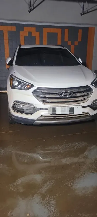 Photo 1 of 3: 2017 Hyundai Santa Fe DM 2.0 — Korean insurance auction