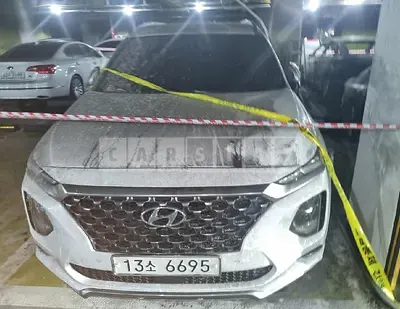 Photo 1 of 8: 2019 Hyundai Santa Fe, VIN KMHS581BBKU148626 — Korean insurance auction