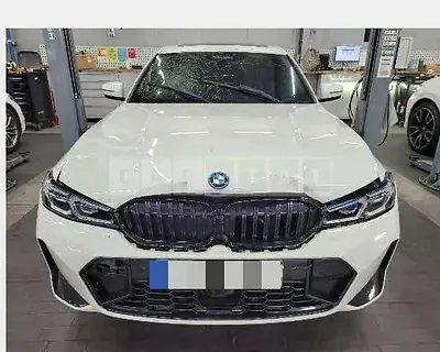 Photo 1 of 7: 2023 BMW 330e — Korean insurance auction