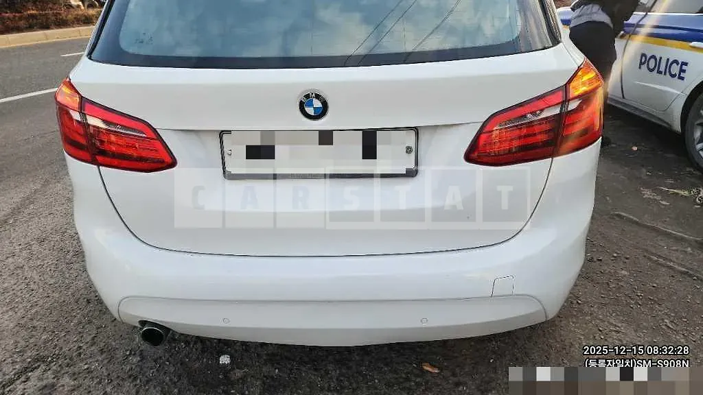 Photo 2 of 12: 2015 BMW Active Tourer — Korean insurance auction