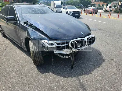 Photo 1 of 13: 2022 BMW 530i, VIN WBA71BH07NCK13915 — Korean insurance auction