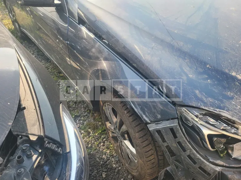 Photo 2 of 13: 2015 Mercedes-Benz E200 — Korean insurance auction