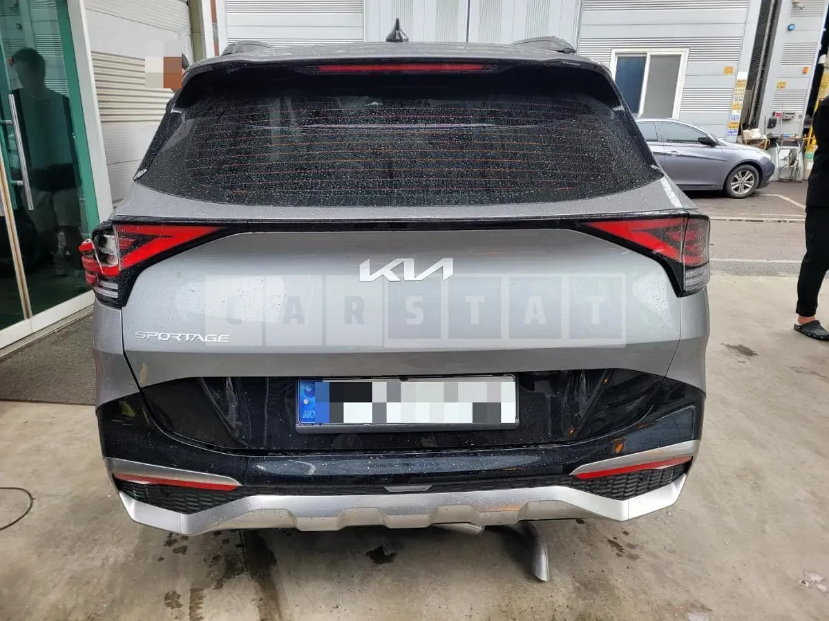 Photo 2 of 13: 2024 Kia Sportage — Korean insurance auction