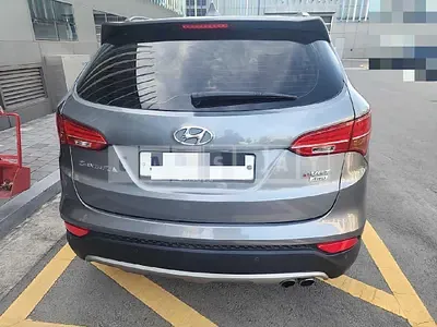Photo 1 of 34: 2015 Hyundai Santa Fe DM 2.0 (4WD), VIN KMHSW81UDFU480675 — Korean insurance auction