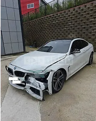 Photo 2 of 34: 2018 BMW 430i Coupe — Korean insurance auction