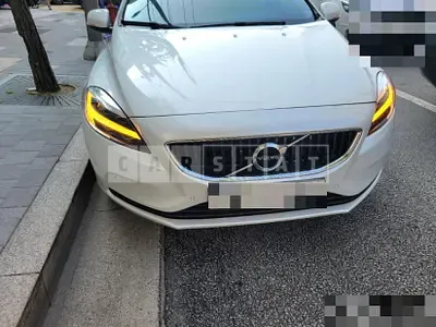 Photo 1 of 11: 2017 Volvo V40D3 — Korean insurance auction