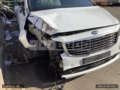 Photo 1 of 14: 2020 Kia Carnival, VIN KNAMB81ABLS655217 — Korean insurance auction