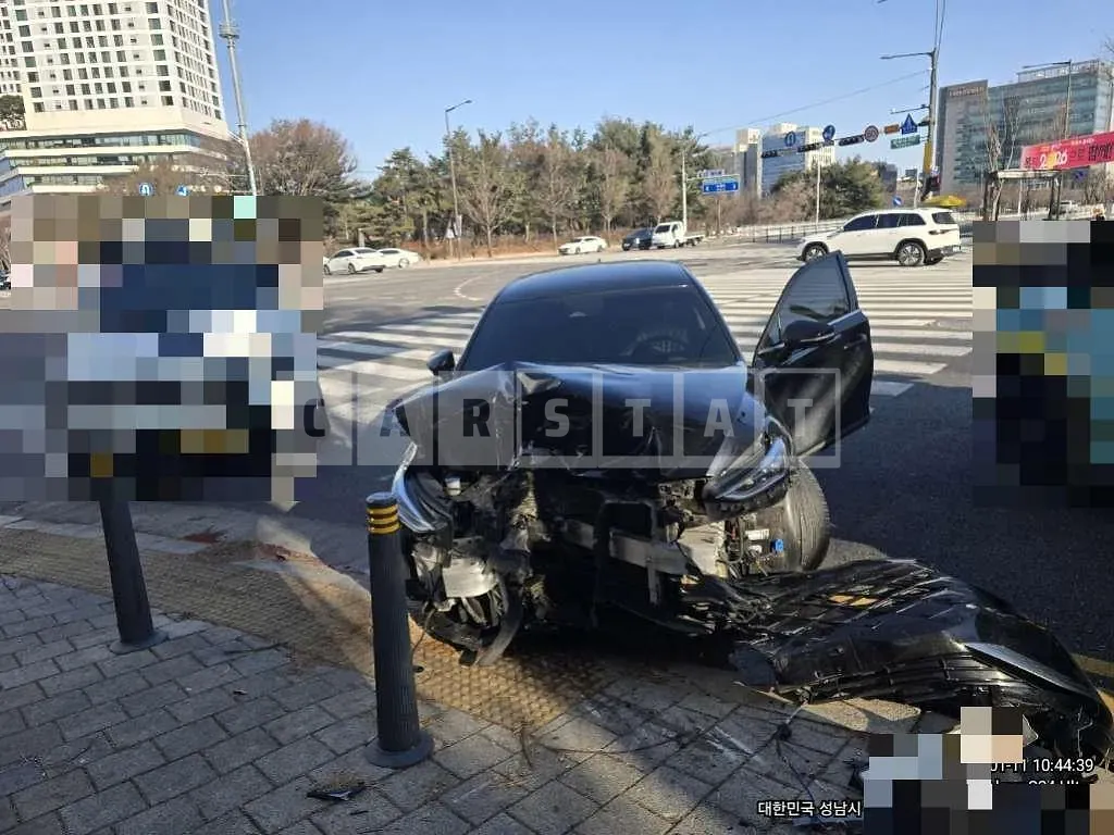 Photo 2 of 8: 2021 Kia K8 3.5 AWD — Korean insurance auction