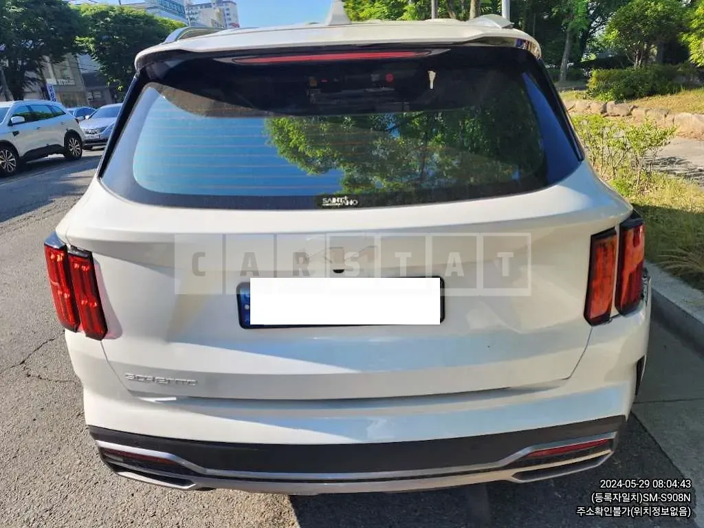 Photo 2 of 19: 2023 Kia Sorento — Korean insurance auction