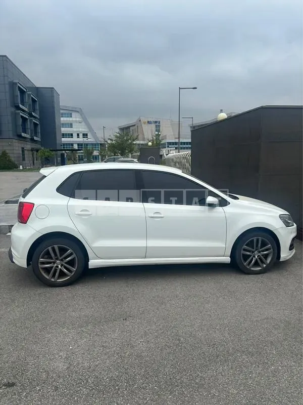 Photo 2 of 3: 2015 Volkswagen Polo 1.4 TDI, VIN WVWZZZ6RZFY299190 — Korean insurance auction