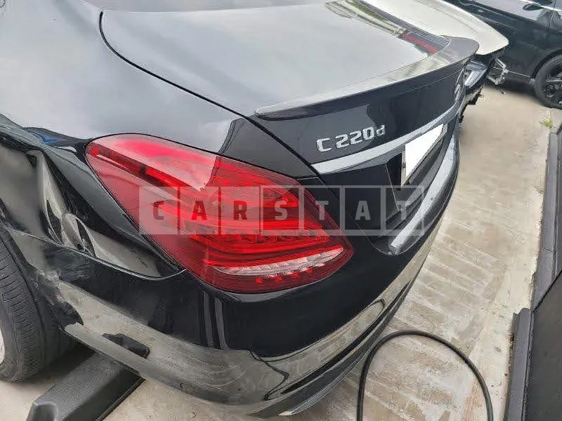Photo 2 of 12: 2018 Mercedes-Benz C220 d, VIN WDDWF0EB1JR364627 — Korean insurance auction