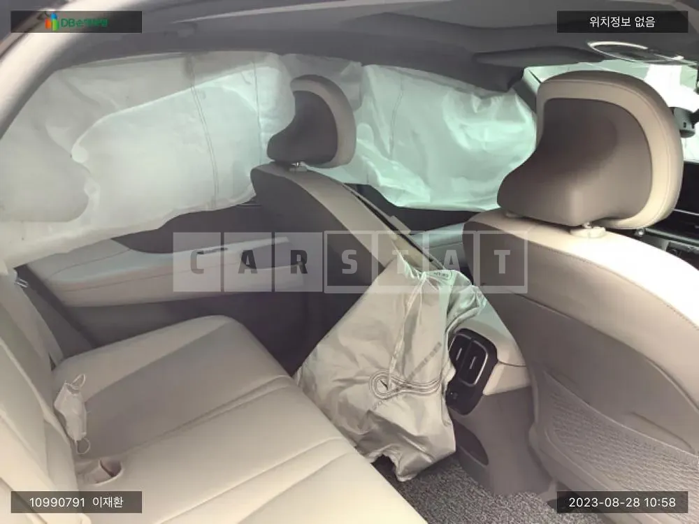 Photo 2 of 23: 2022 Hyundai IONIQ 6, VIN KMHM541AFPA006502 — Korean insurance auction