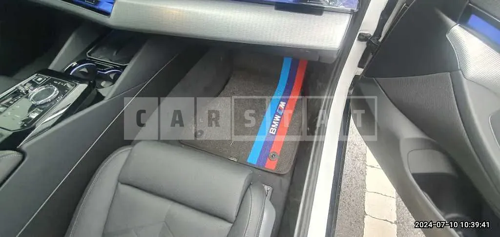 Photo 2 of 16: 2024 BMW 530i xDrive — Korean insurance auction