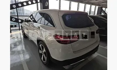 Photo 1 of 18: 2017 Mercedes-Benz GLC220 d 4Matic — Korean insurance auction