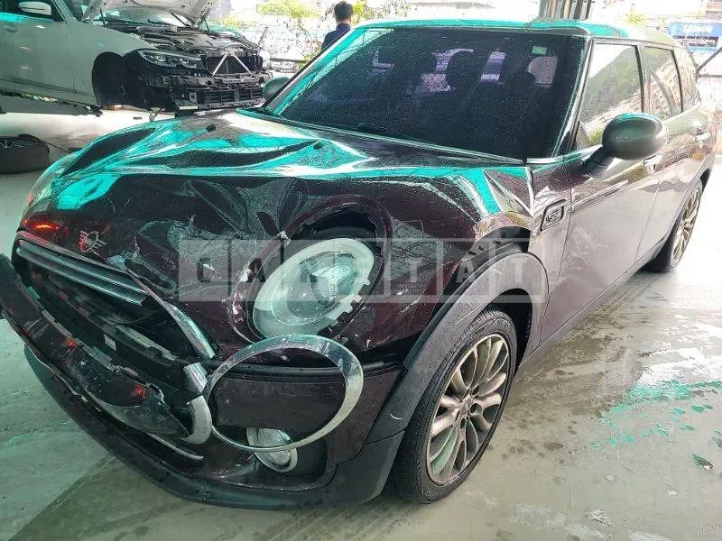 Photo 2 of 28: 2017 MINI Minnie Cooper Clubman, VIN WMWLN5103H2B27643 — Korean insurance auction