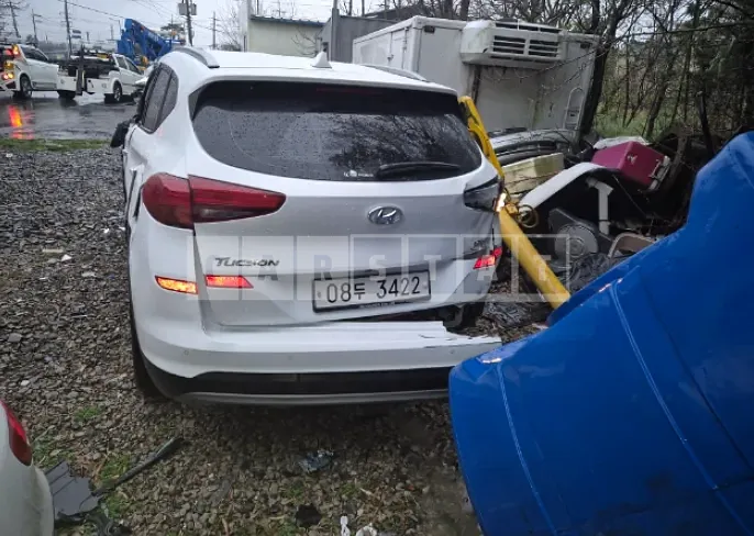 Photo 2 of 5: 2019 Hyundai Tucson, VIN KMHJ381ABKU104882 — Korean insurance auction