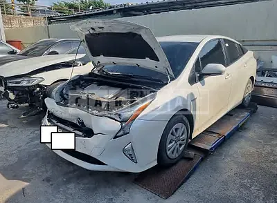 Photo 1 of 10: 2018 Toyota Prius, VIN JTDKBRFU8J3083601 — Korean insurance auction