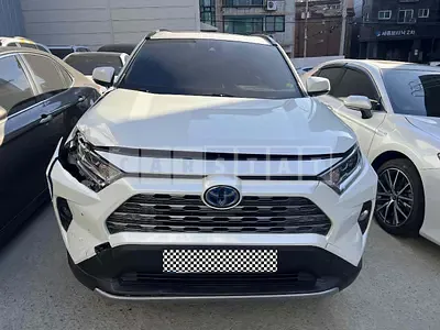 2021 TOYOTA LAVE 4 HYBRID AWD