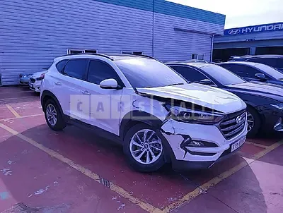 Photo 1 of 11: 2016 Hyundai Tucson, VIN KMHJ3815GGU013740 — Korean insurance auction