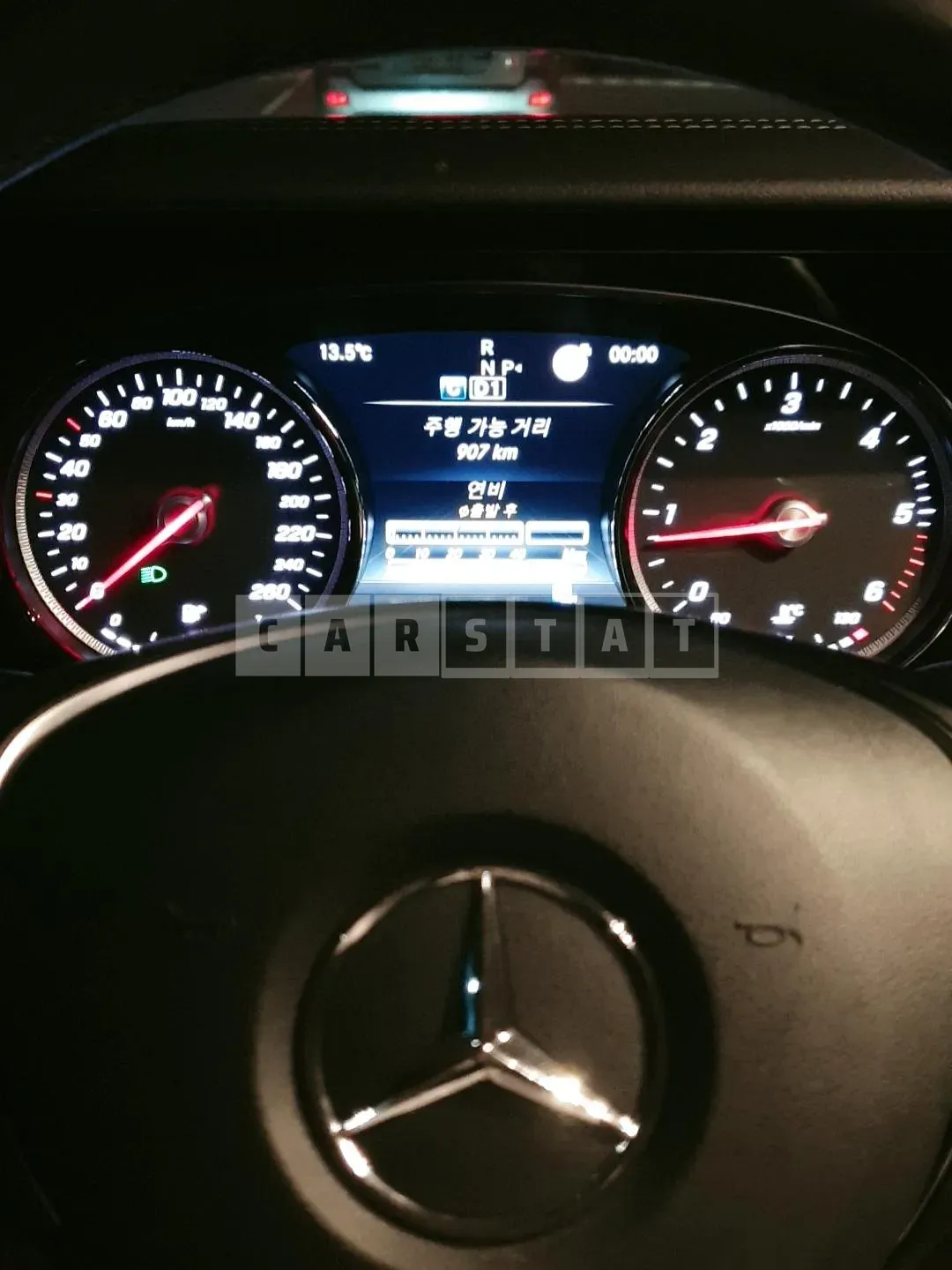 Photo 2 of 5: 2017 Mercedes-Benz E-Class (5th Generation) E220d 4-Matic Exclusive, VIN WDDZF0FB9HA279359 — Korean insurance auction