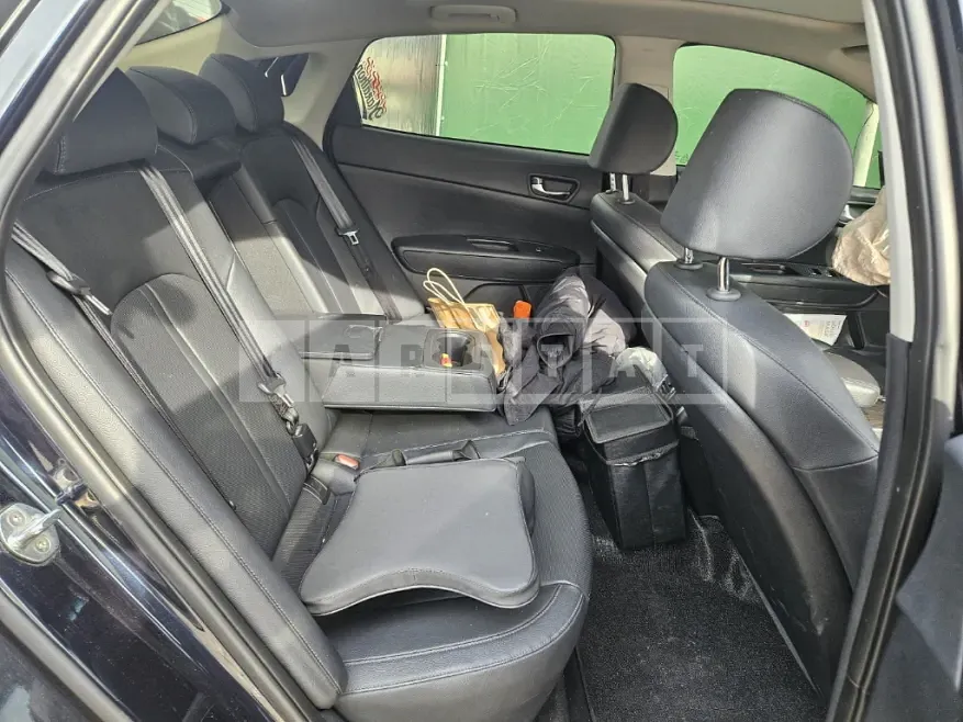 Photo 2 of 13: 2019 Kia K5 1.6 — Korean insurance auction