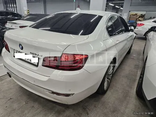 Photo 2 of 14: 2015 BMW 520d, VIN WBA5E510XFG062280 — Korean insurance auction