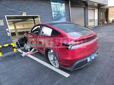 Photo 1 of 13: 2025 Tesla Model Y Long Range — Korean insurance auction