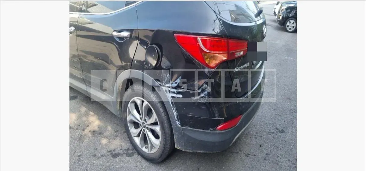 Photo 2 of 34: 2015 Hyundai Santa Fe DM, VIN KMHSW81UBFU440108 — Korean insurance auction