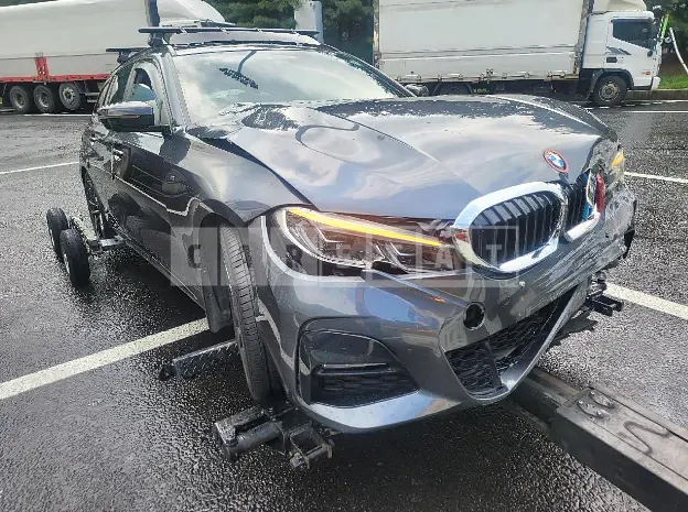 Photo 2 of 18: 2020 BMW 320d, VIN WBA6L5103LFK01533 — Korean insurance auction