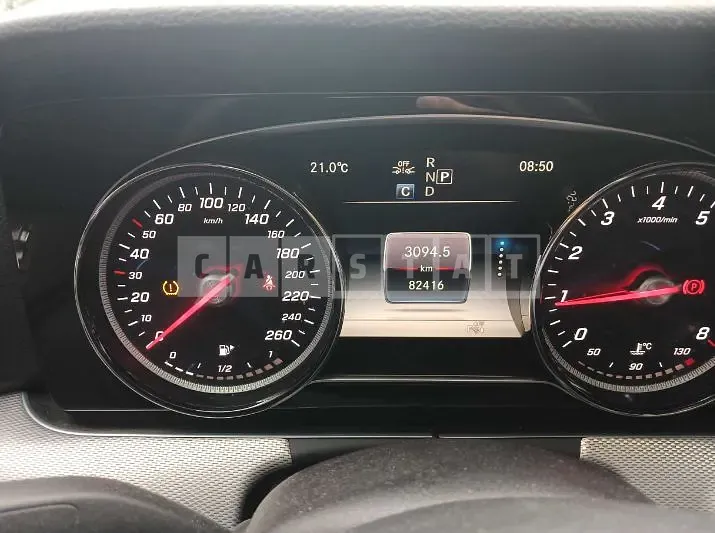 Photo 3 of 3: 2018 Mercedes-Benz E200 — Korean insurance auction