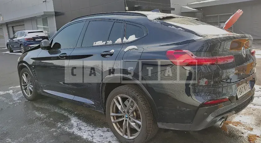 Photo 2 of 5: 2021 BMW X4 xDrive 20d, VIN WBAVJ910XM9H48813 — Korean insurance auction