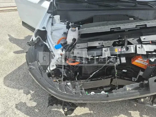 Photo 2 of 21: 2025 Hyundai Kona Electric — Korean insurance auction